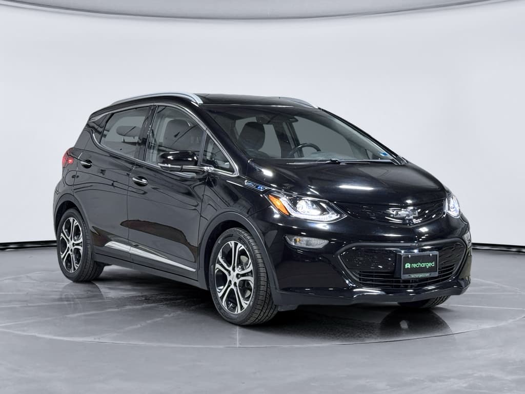 2020 Chevrolet Bolt EV view 4