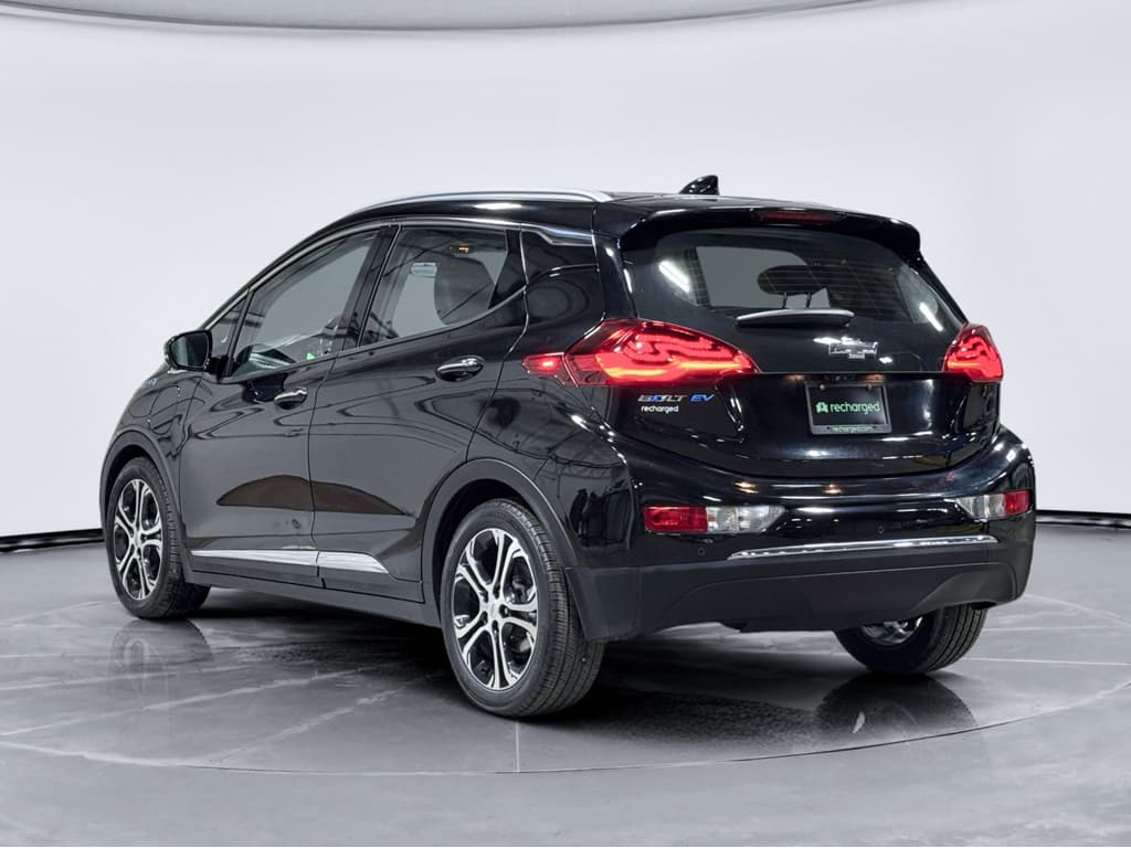 2020 Chevrolet Bolt EV view 2