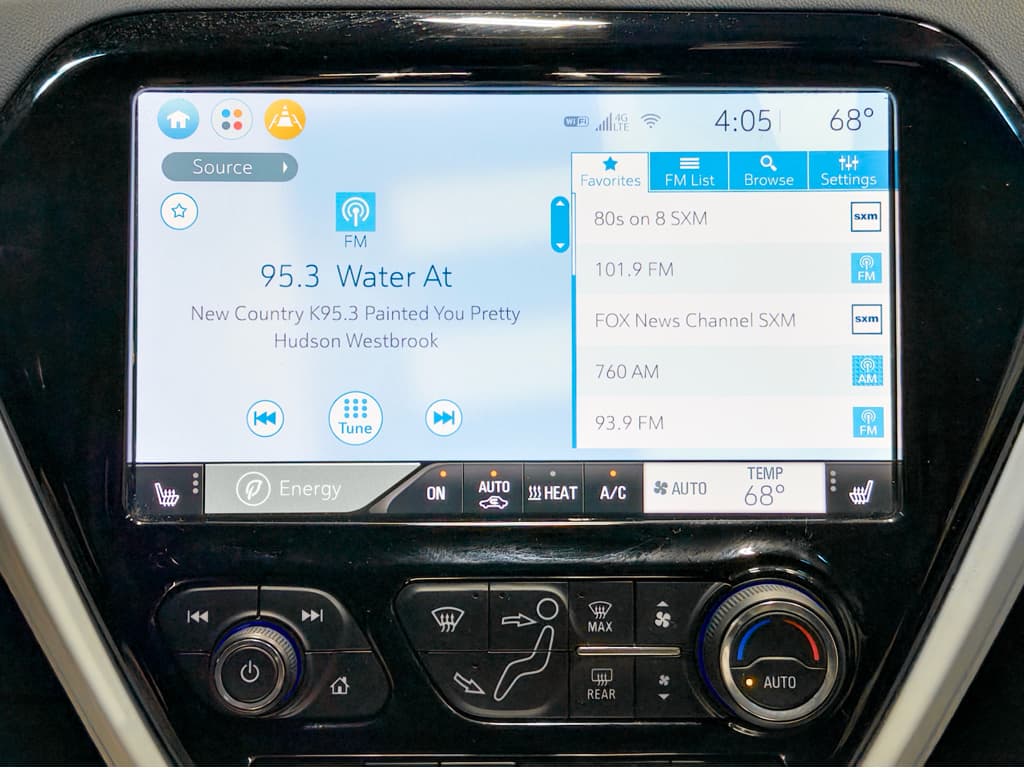 2020 Chevrolet Bolt EV view 13