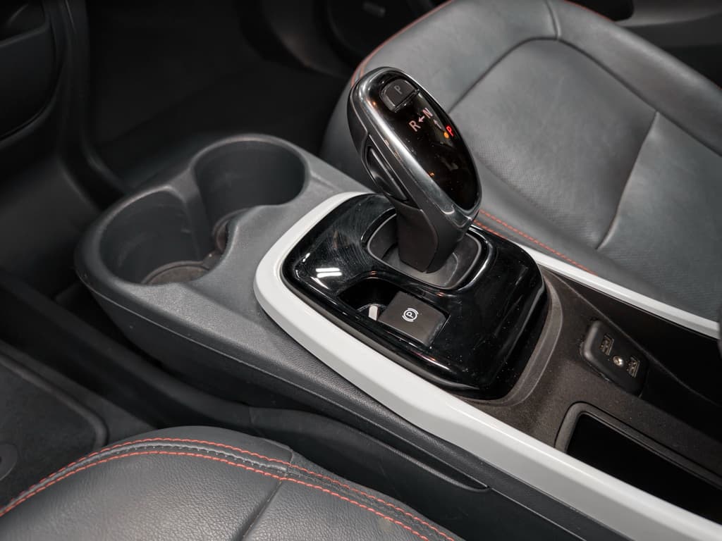 2020 Chevrolet Bolt EV view 18