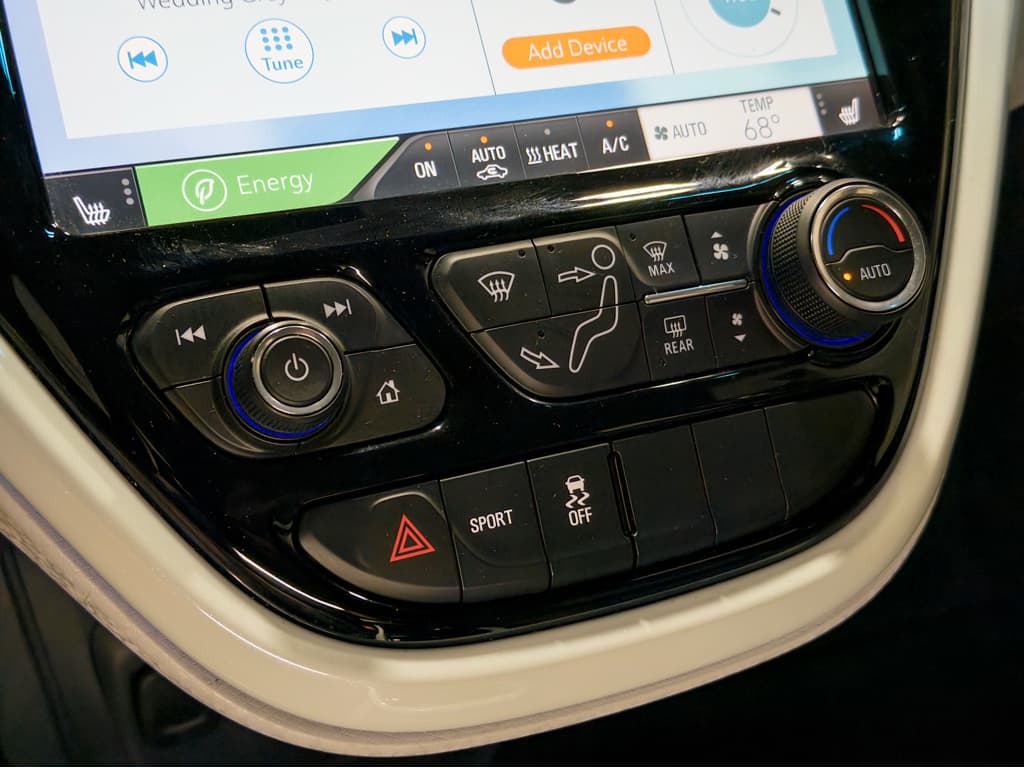 2020 Chevrolet Bolt EV view 15
