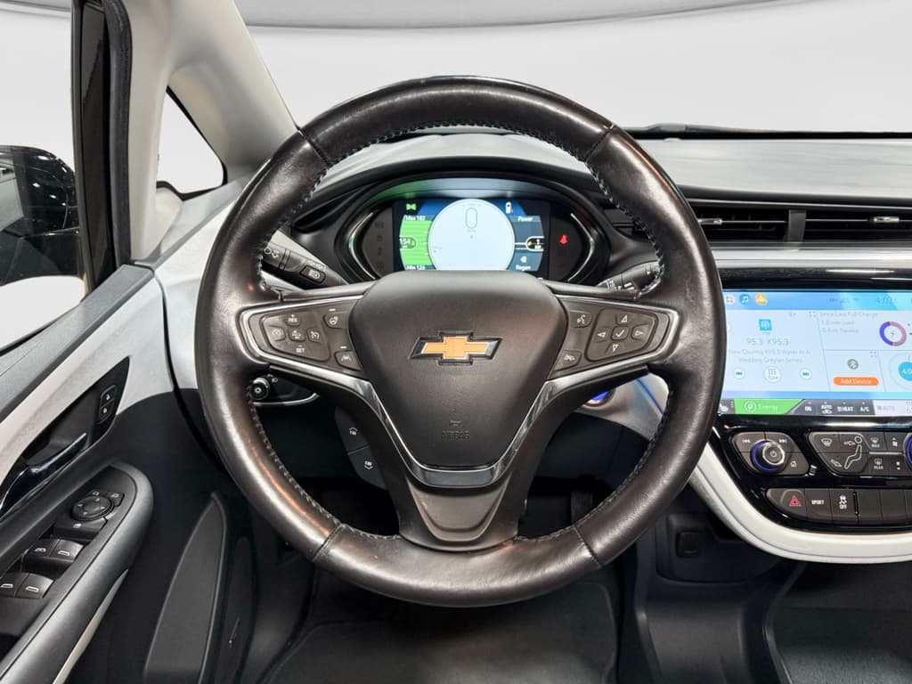2020 Chevrolet Bolt EV view 9