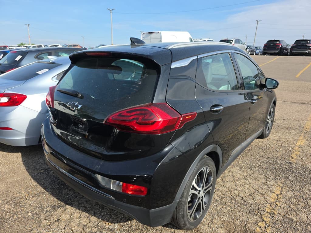 2020 Chevrolet Bolt EV view 3