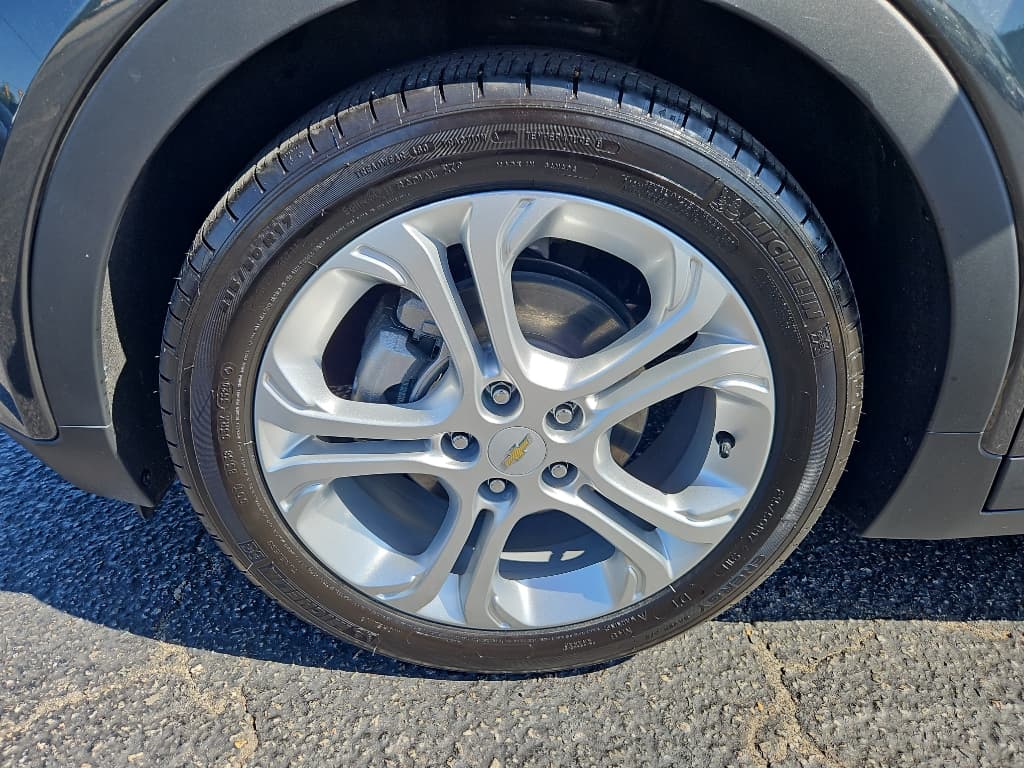 2020 Chevrolet Bolt EV view 24