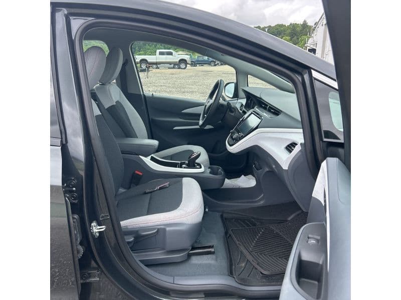 2020 Chevrolet Bolt EV view 4