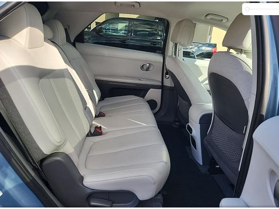 2023 Hyundai IONIQ 5 view 6
