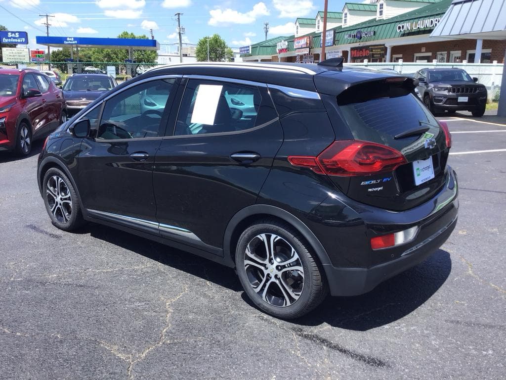2017 Chevrolet Bolt EV view 2
