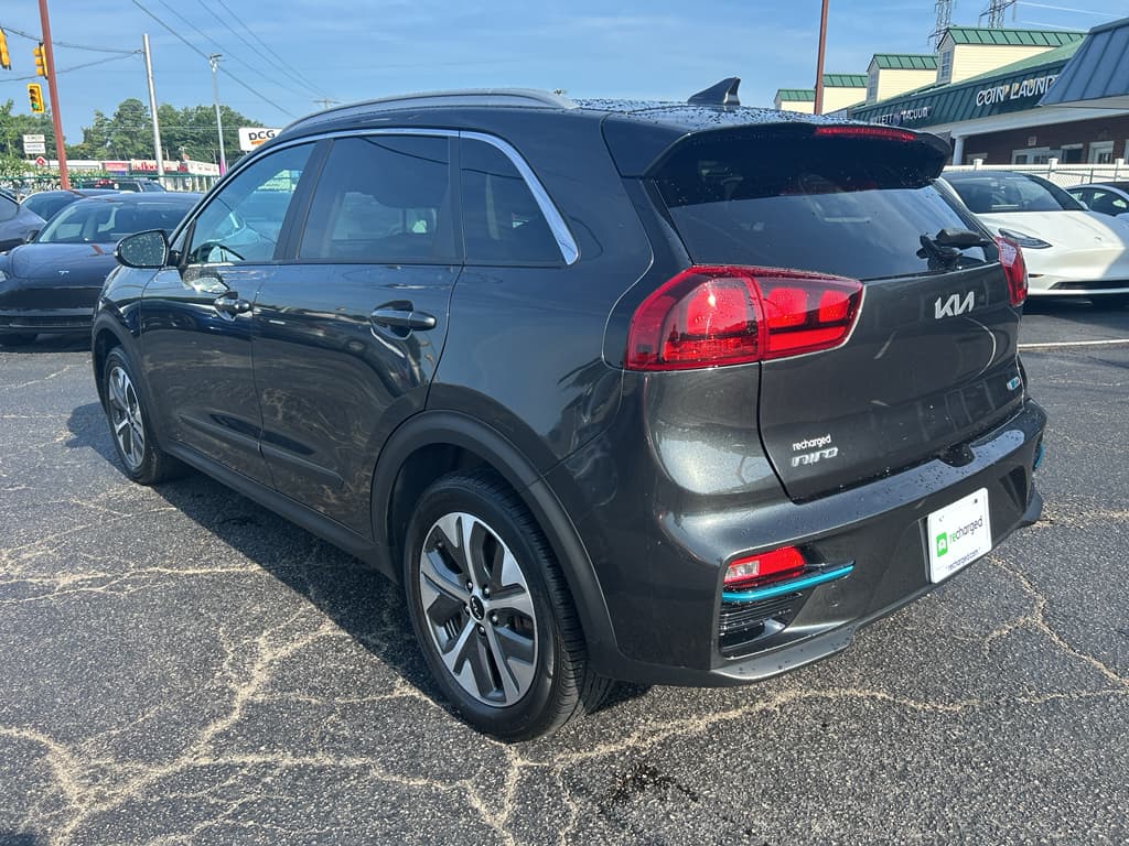 2022 Kia Niro EV view 2