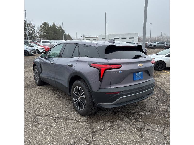 2025 Chevrolet Blazer EV view 4