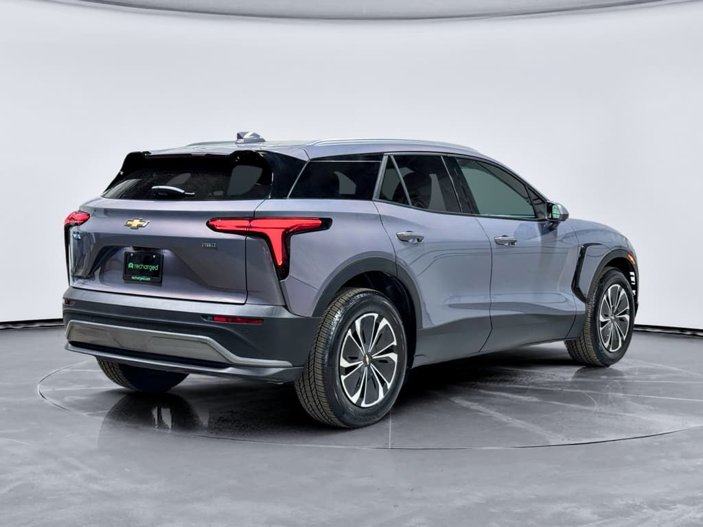 2025 Chevrolet Blazer EV view 3