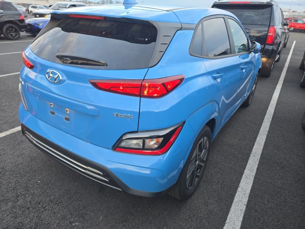 2022 Hyundai Kona EV view 2