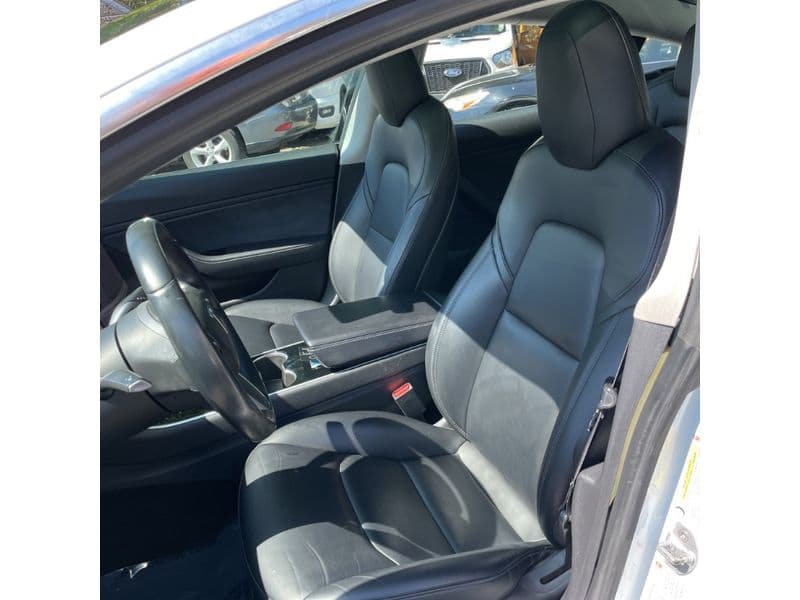 2018 Tesla Model 3 view 5