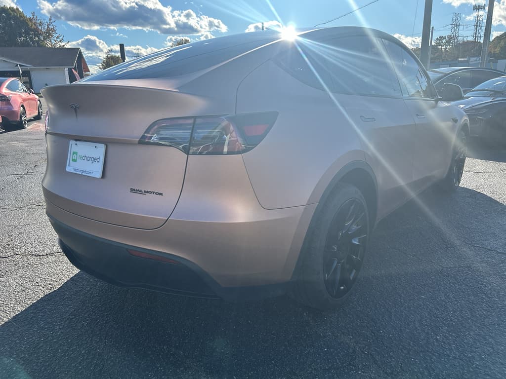 2023 Tesla Model Y view 3