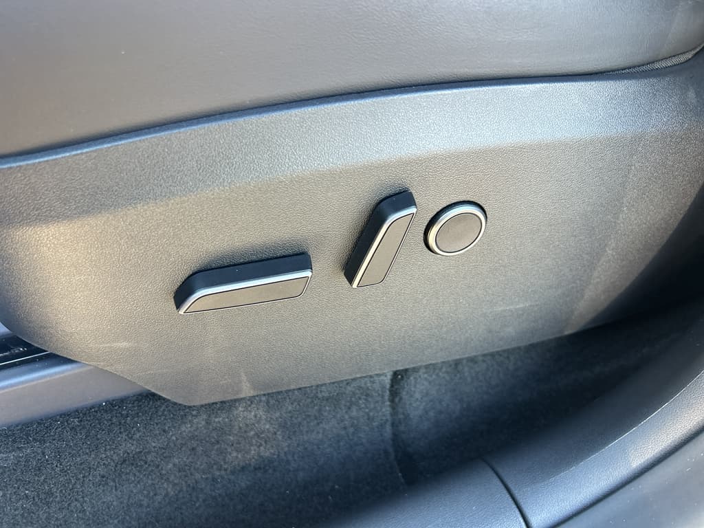 2023 Tesla Model Y view 7