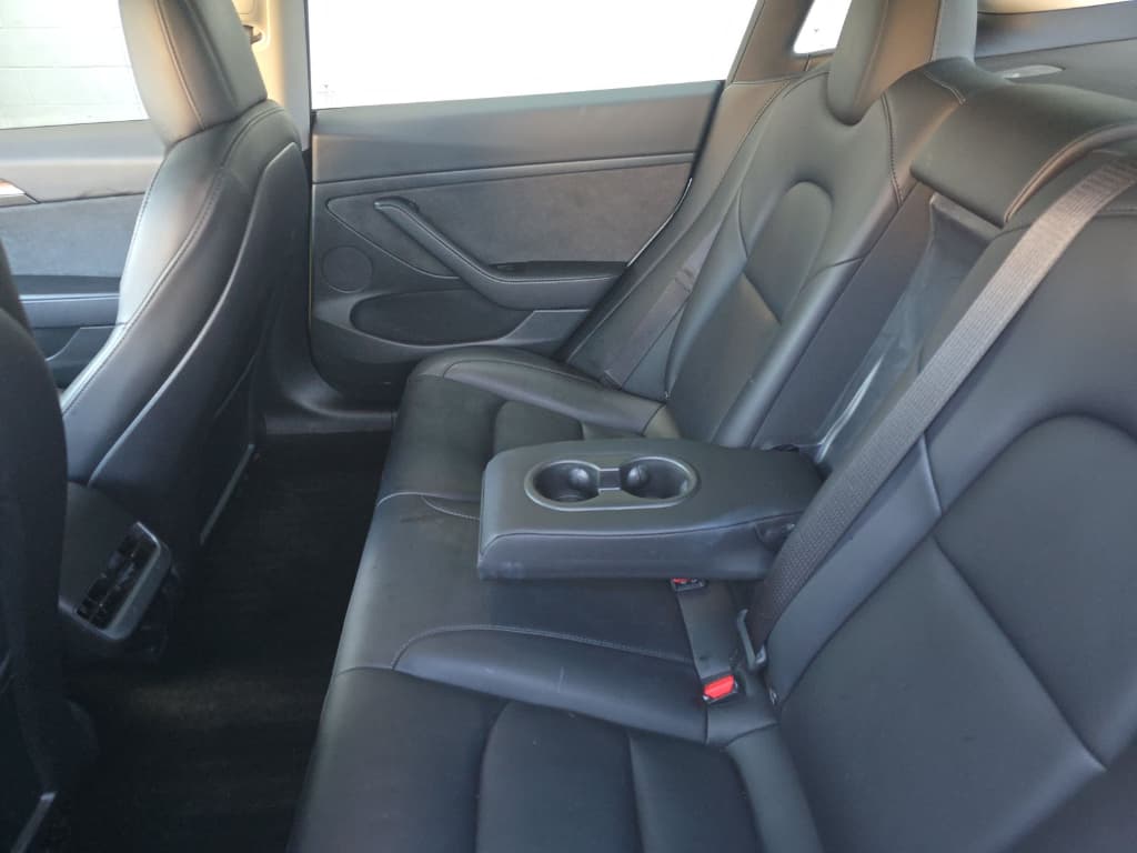 2022 Tesla Model 3 view 6