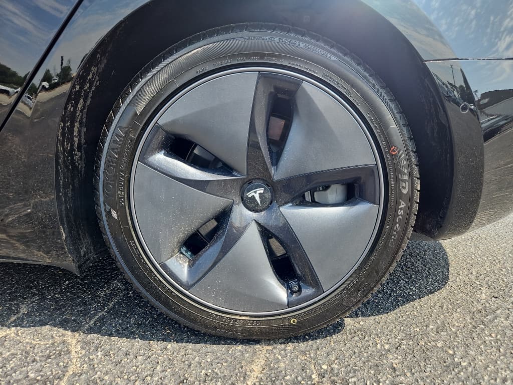 2018 Tesla Model 3 view 25