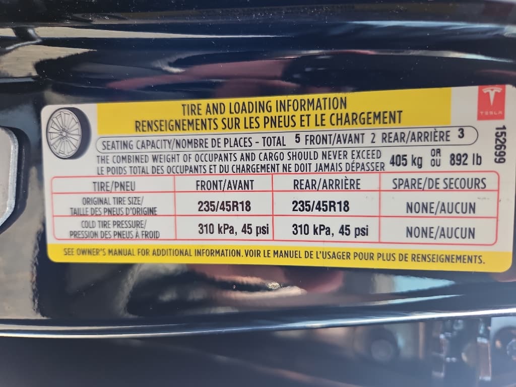 2018 Tesla Model 3 view 22