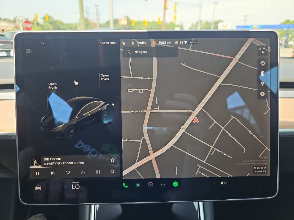 2018 Tesla Model 3 view 10