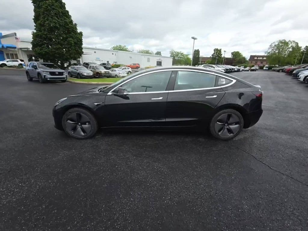 2018 Tesla Model 3 view 2