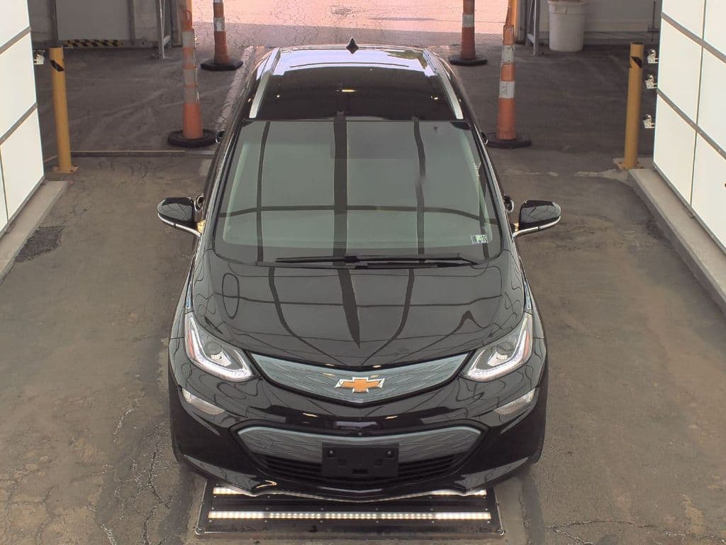 2017 Chevrolet Bolt EV view 2