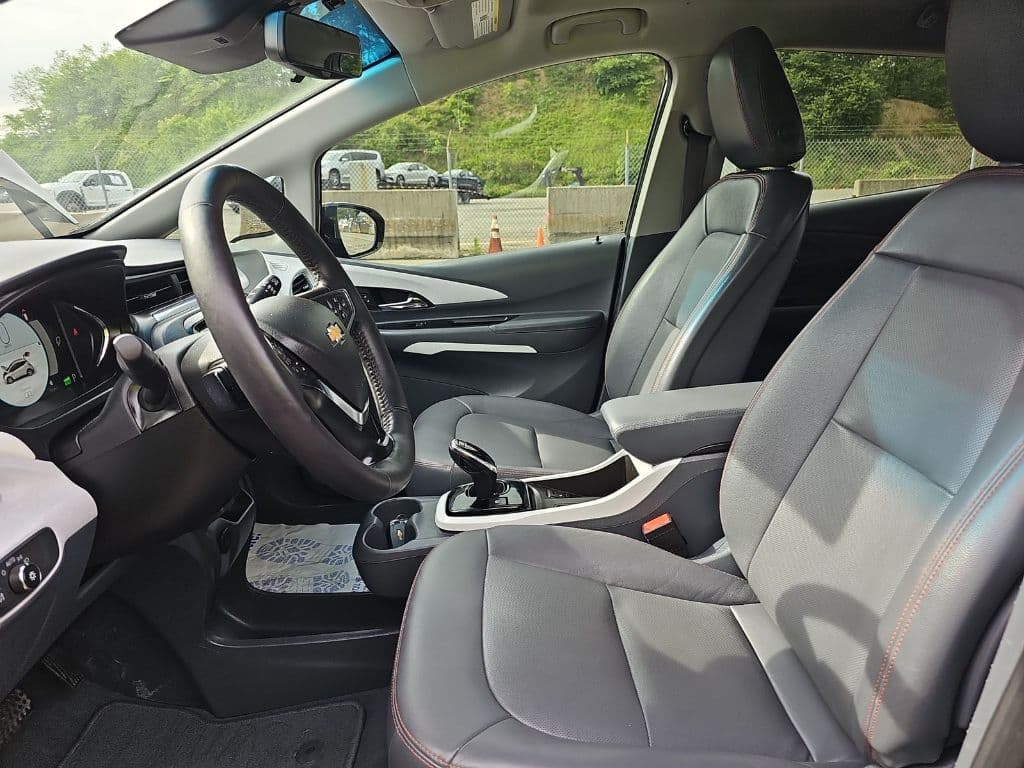 2017 Chevrolet Bolt EV view 7