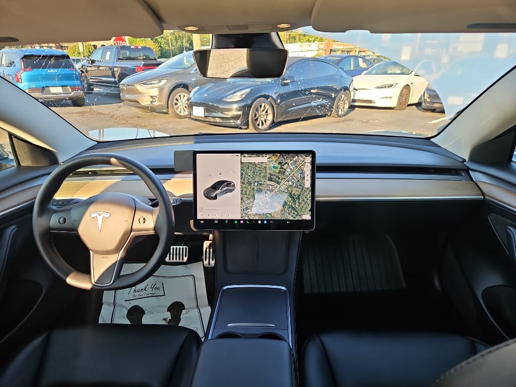 2022 Tesla Model 3 view 16