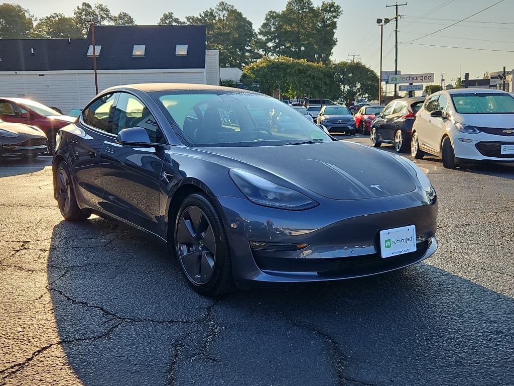 2022 Tesla Model 3 view 4