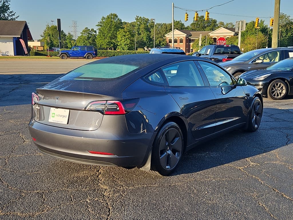 2022 Tesla Model 3 view 3