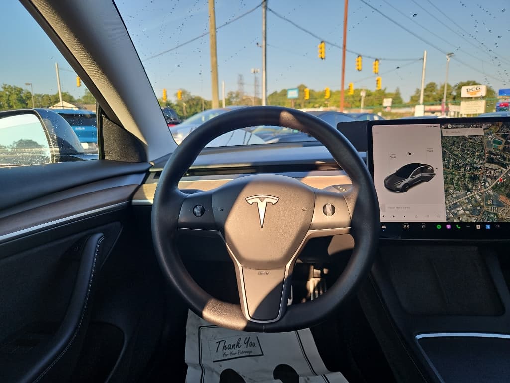 2022 Tesla Model 3 view 8