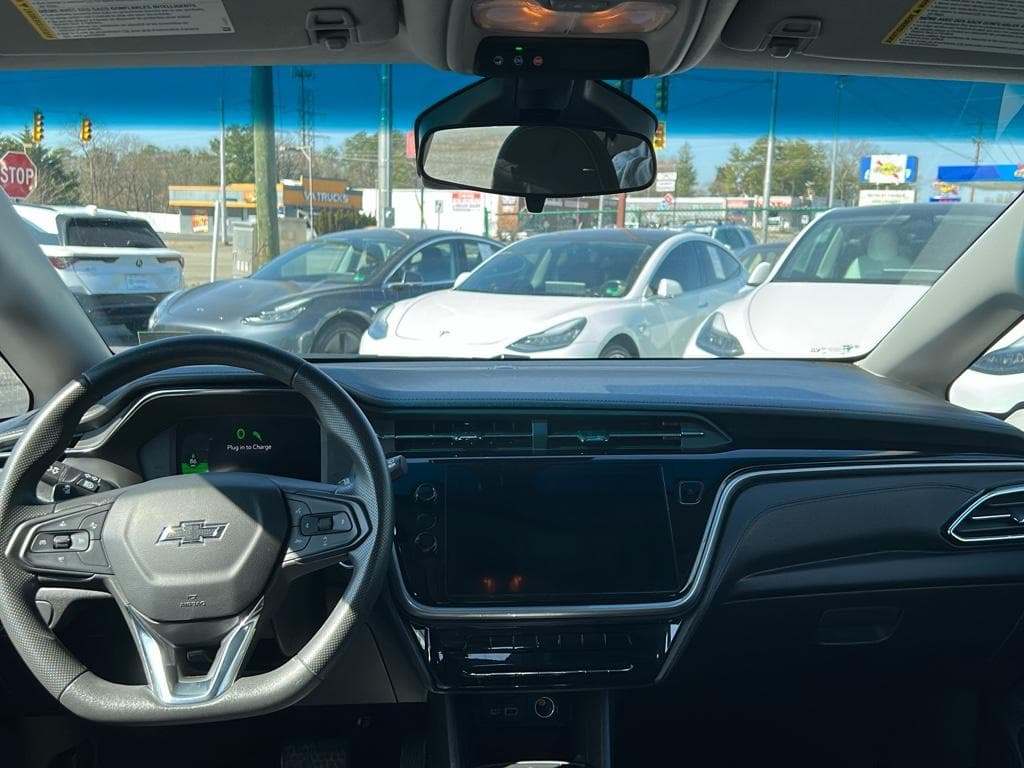 2023 Chevrolet Bolt EV view 13