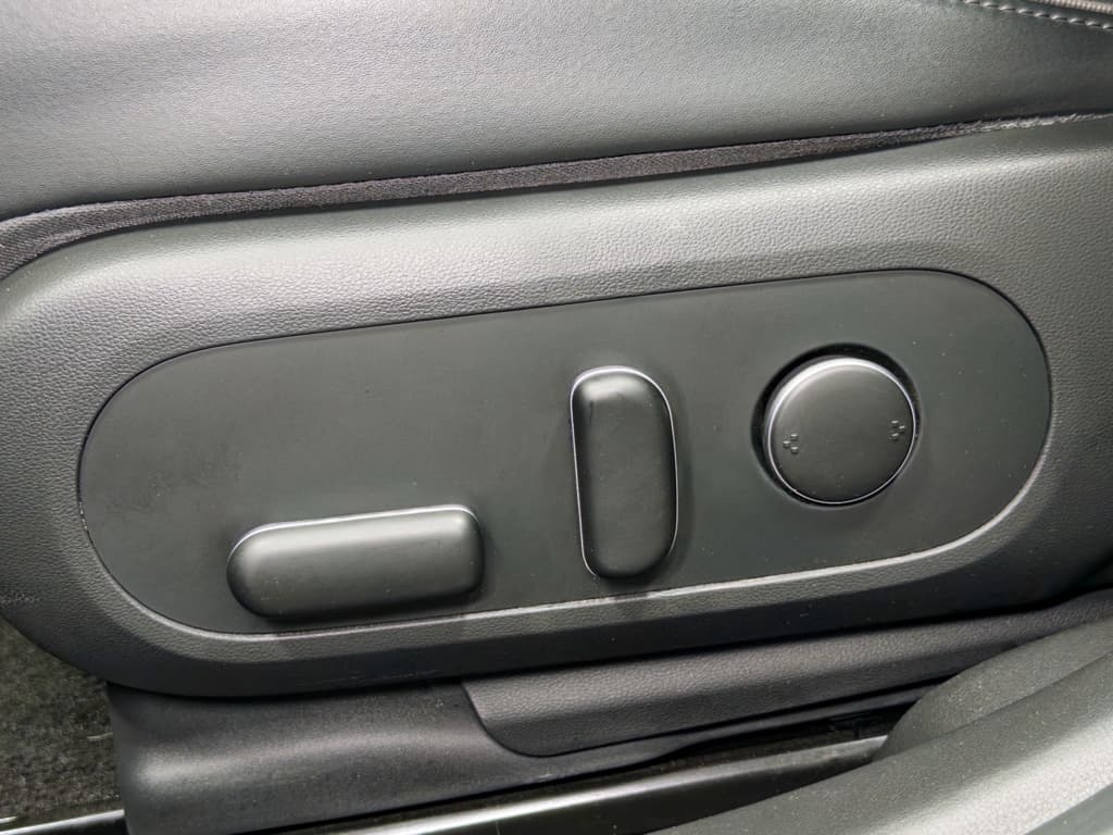 2023 Hyundai IONIQ 5 view 7