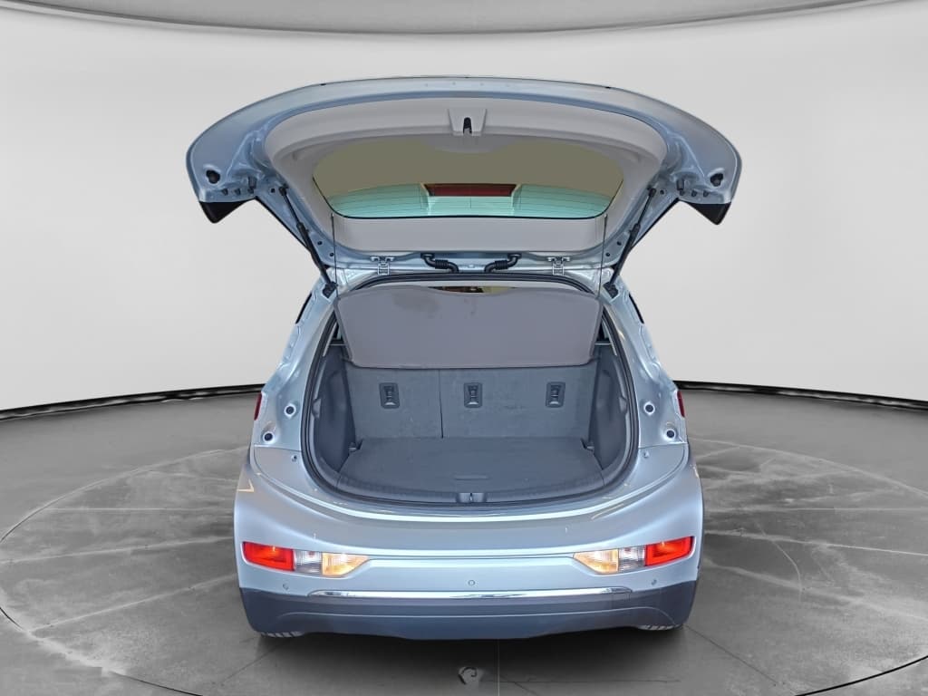 2017 Chevrolet Bolt EV view 6