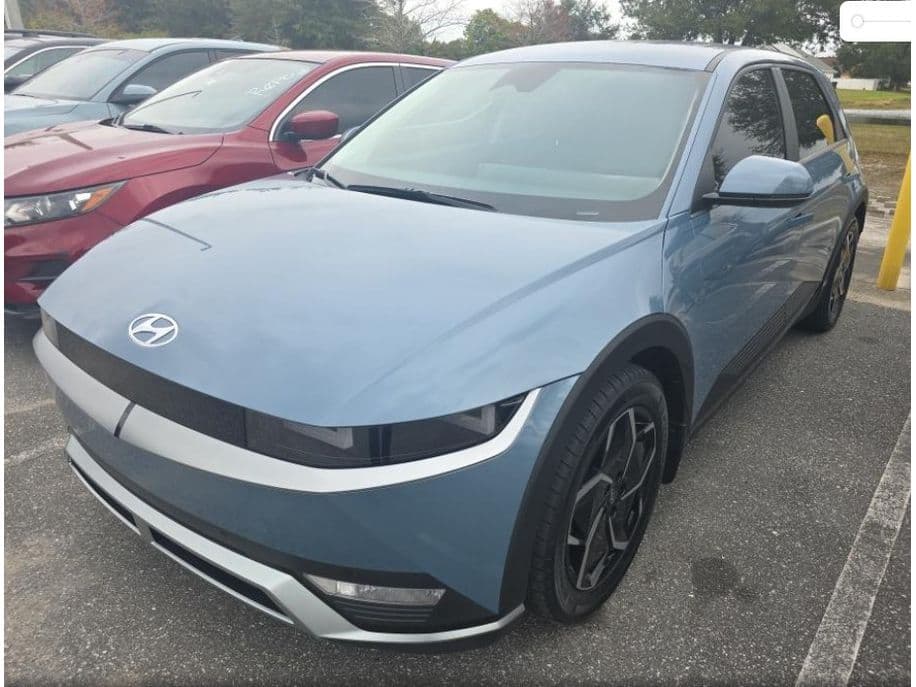 2023 Hyundai IONIQ 5 view 1