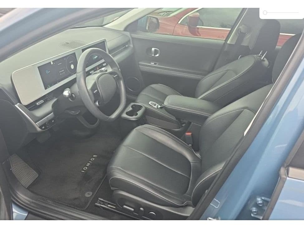 2023 Hyundai IONIQ 5 view 5