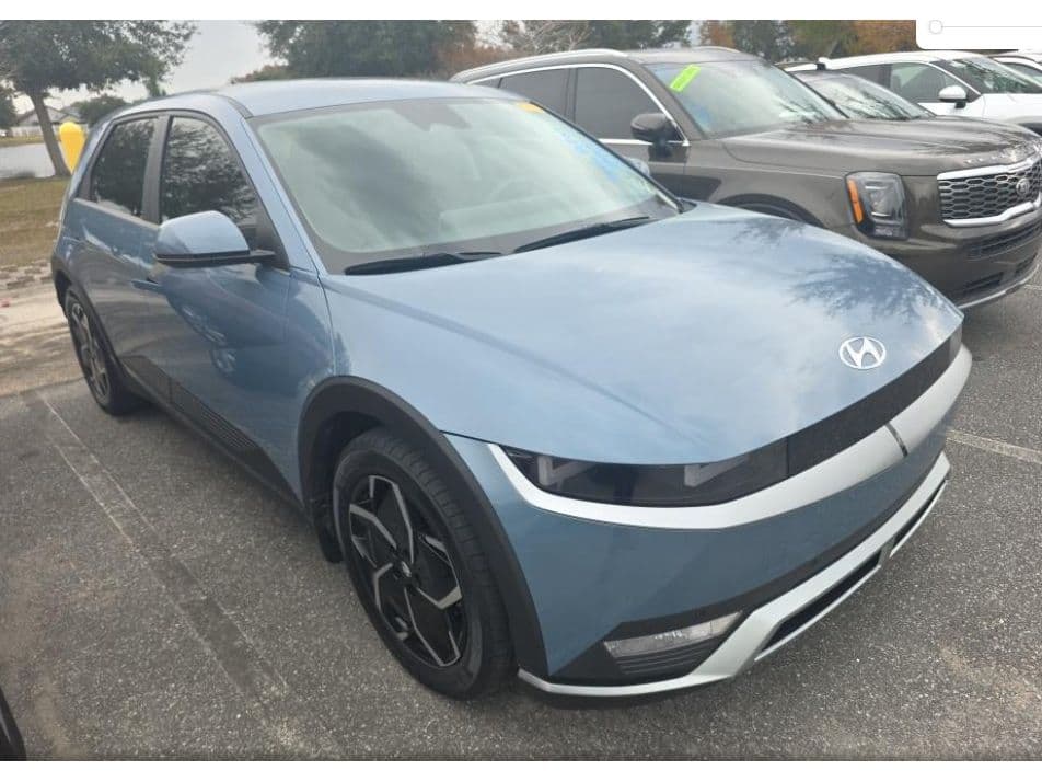 2023 Hyundai IONIQ 5 view 4