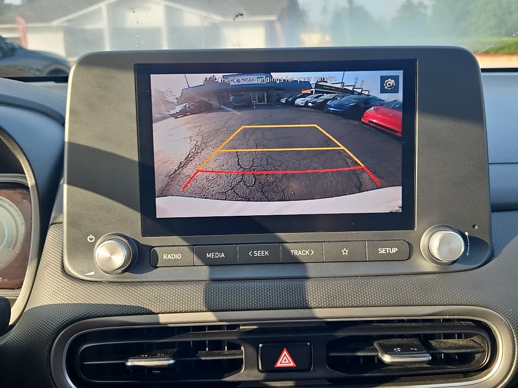 2022 Hyundai Kona EV view 14