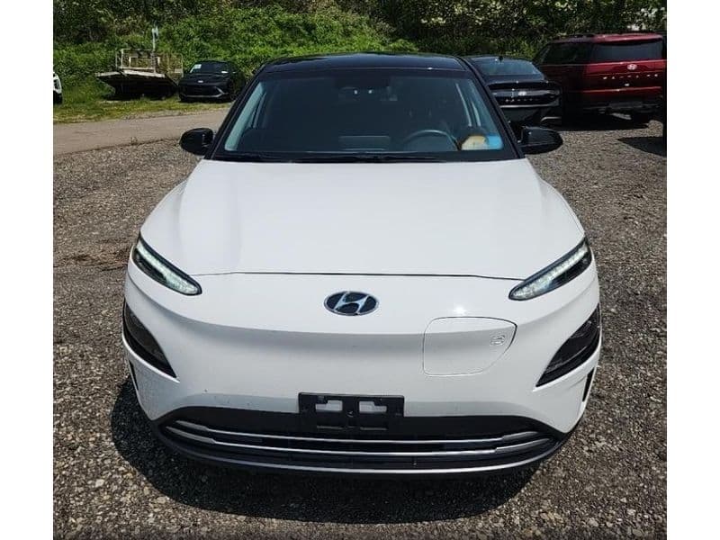 2022 Hyundai Kona EV view 4