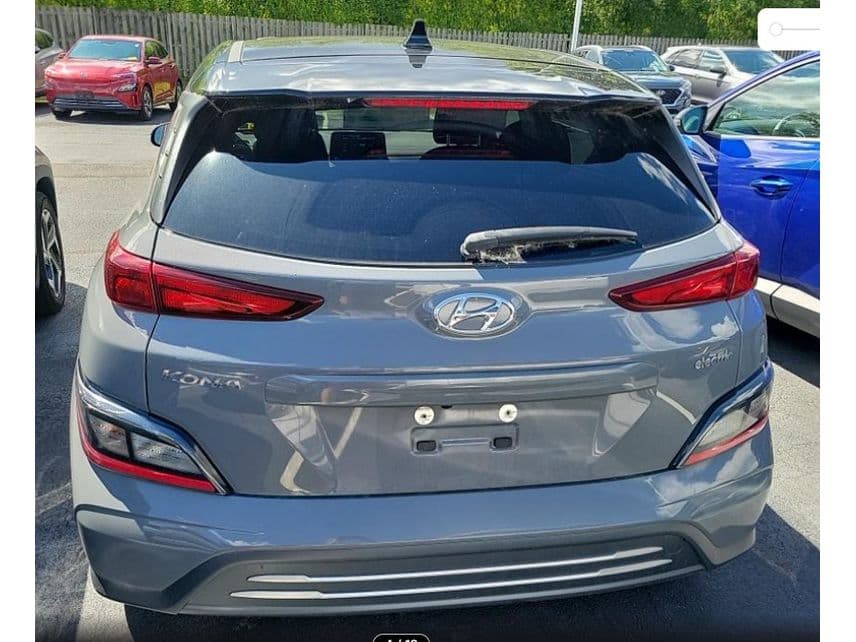 2022 Hyundai Kona EV view 2