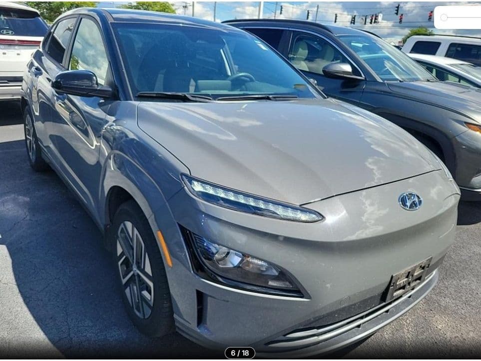 2022 Hyundai Kona EV view 4