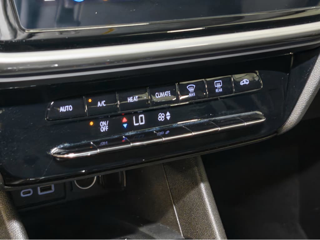 2023 Chevrolet Bolt EUV view 14