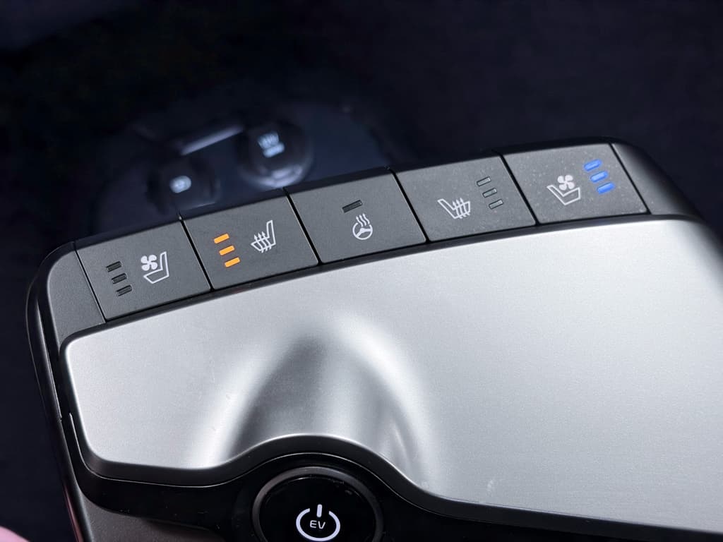 2023 Kia EV6 view 14