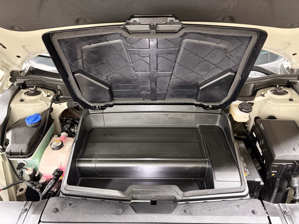 2023 Kia EV6 view 25