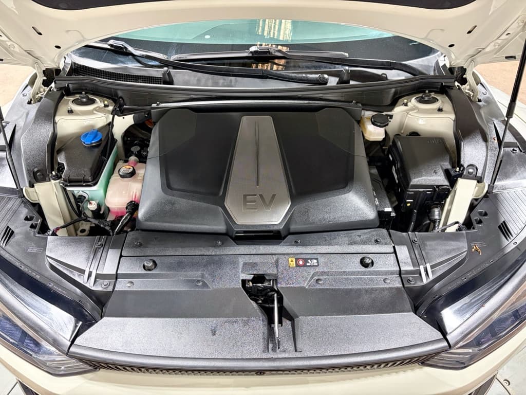 2023 Kia EV6 view 24