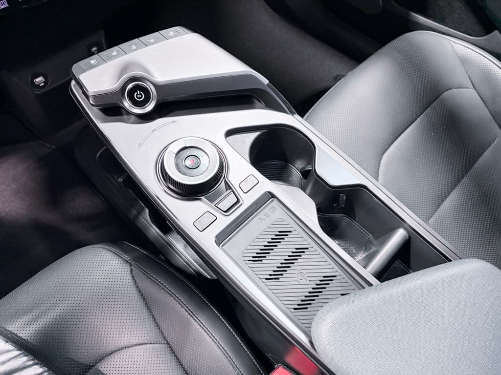 2023 Kia EV6 view 18