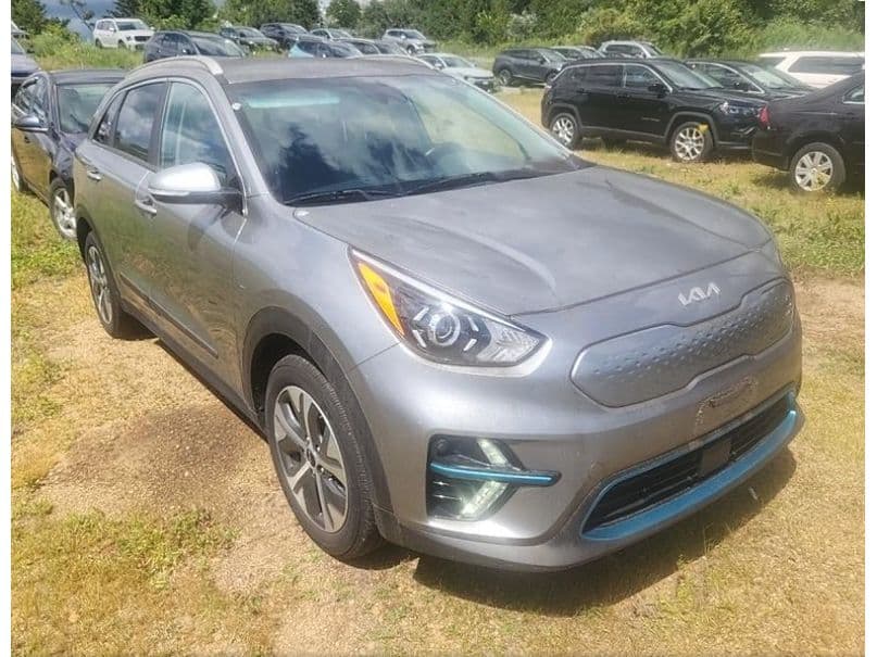 2022 Kia Niro EV view 4