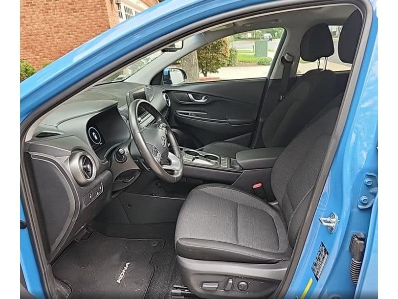 2022 Hyundai Kona EV view 6