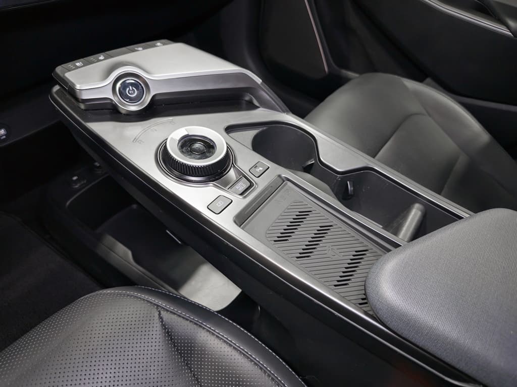 2024 Kia EV6 view 21