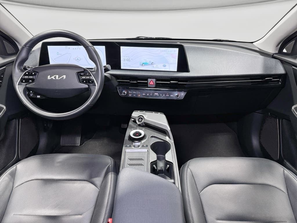 2024 Kia EV6 view 18