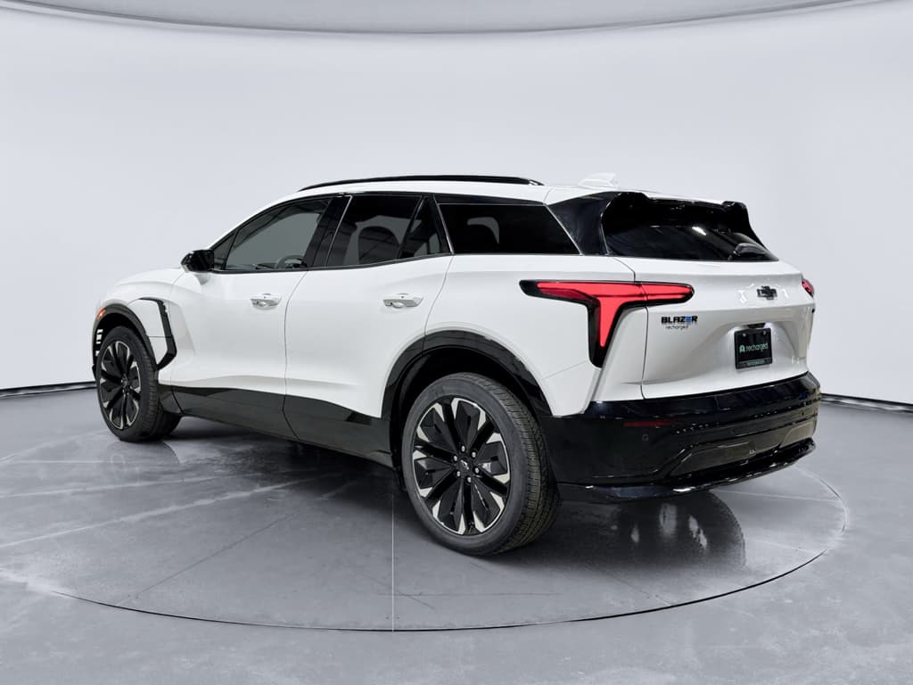 2024 Chevrolet Blazer EV view 2