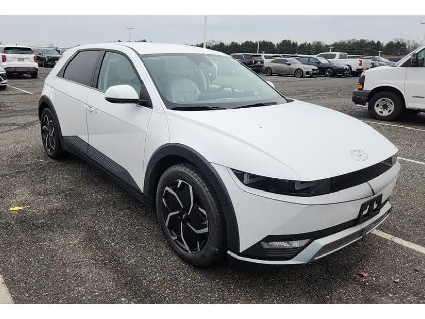 2023 Hyundai IONIQ 5 view 4